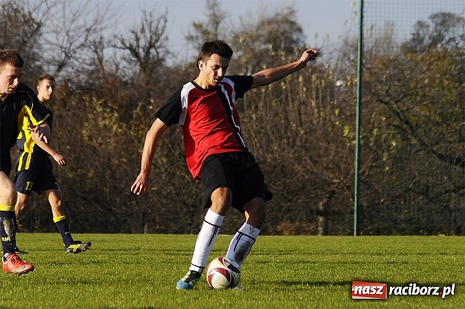 Zdjęcie w galerii na portalu naszraciborz.pl: Maciej Pawlisz zapewnił zwycięstwo Brzeziu wiadomości z regionu