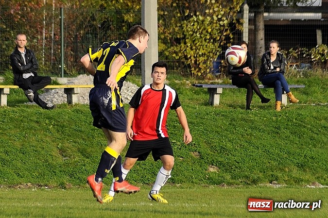 Zdjęcie w galerii na portalu naszraciborz.pl: Maciej Pawlisz zapewnił zwycięstwo Brzeziu wiadomości z regionu