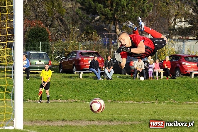Zdjęcie w galerii na portalu naszraciborz.pl: Maciej Pawlisz zapewnił zwycięstwo Brzeziu wiadomości z regionu