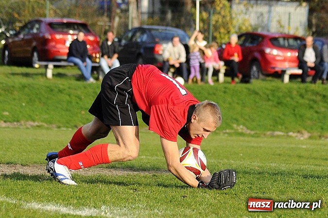 Zdjęcie w galerii na portalu naszraciborz.pl: Maciej Pawlisz zapewnił zwycięstwo Brzeziu wiadomości z regionu