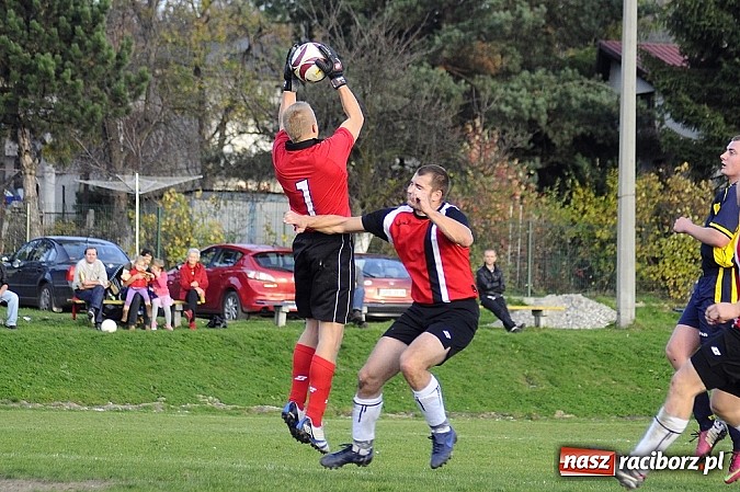 Zdjęcie w galerii na portalu naszraciborz.pl: Maciej Pawlisz zapewnił zwycięstwo Brzeziu wiadomości z regionu