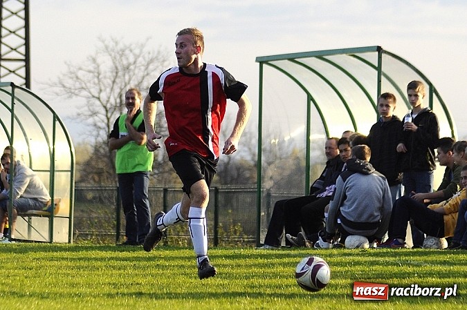 Zdjęcie w galerii na portalu naszraciborz.pl: Maciej Pawlisz zapewnił zwycięstwo Brzeziu wiadomości z regionu