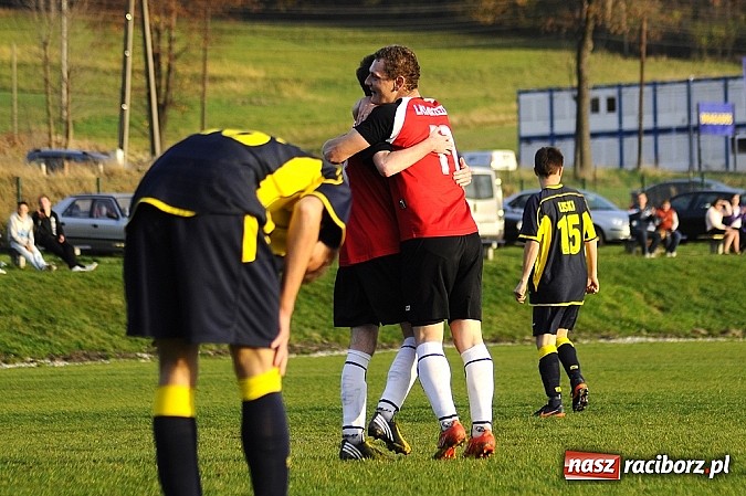 Zdjęcie w galerii na portalu naszraciborz.pl: Maciej Pawlisz zapewnił zwycięstwo Brzeziu wiadomości z regionu