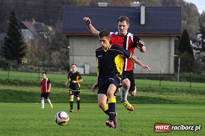 Zdjęcie w galerii na portalu naszraciborz.pl: Maciej Pawlisz zapewnił zwycięstwo Brzeziu wiadomości z regionu