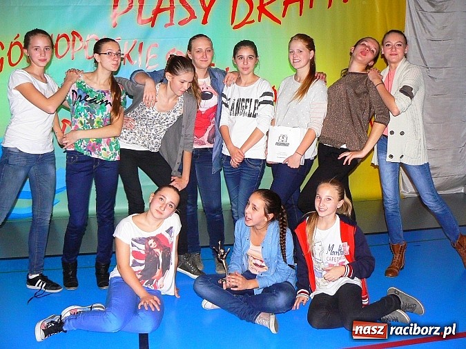 Zdjęcie w galerii na portalu naszraciborz.pl: Arabeski z Zawady Książęcej z sukcesem w Pyskowicach wiadomości z regionu