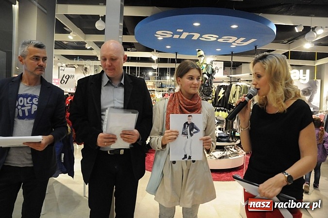 Zdjęcie w galerii na portalu naszraciborz.pl: Konkurs na najlepszą stylizację Galerii Młyńskiej i salonu Sinsay. Wręczono nagrody wiadomości z regionu