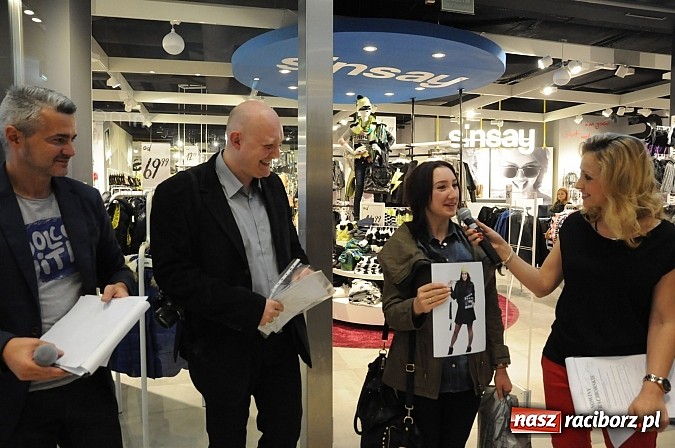 Zdjęcie w galerii na portalu naszraciborz.pl: Konkurs na najlepszą stylizację Galerii Młyńskiej i salonu Sinsay. Wręczono nagrody wiadomości z regionu