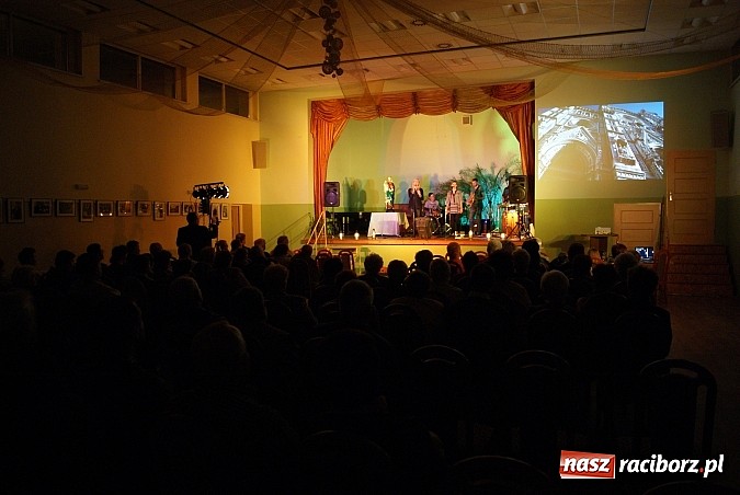 Zdjęcie w galerii na portalu naszraciborz.pl: Muzyczne Zaduszki z Przecinkiem wiadomości z regionu