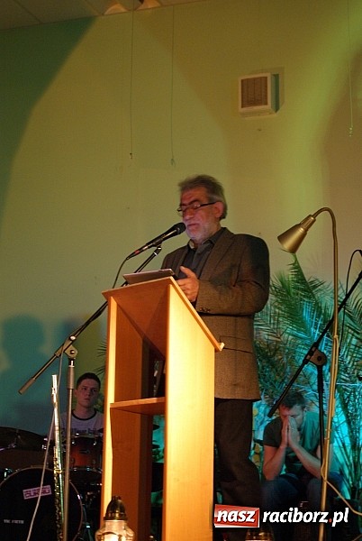 Zdjęcie w galerii na portalu naszraciborz.pl: Muzyczne Zaduszki z Przecinkiem wiadomości z regionu