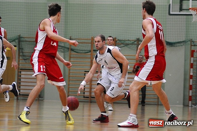 Zdjęcie w galerii na portalu naszraciborz.pl: Ofensywa uległa MKKS Rybnik wiadomości z regionu