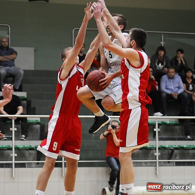 Zdjęcie w galerii na portalu naszraciborz.pl: Ofensywa uległa MKKS Rybnik wiadomości z regionu