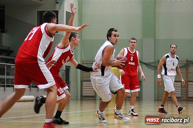 Zdjęcie w galerii na portalu naszraciborz.pl: Ofensywa uległa MKKS Rybnik wiadomości z regionu