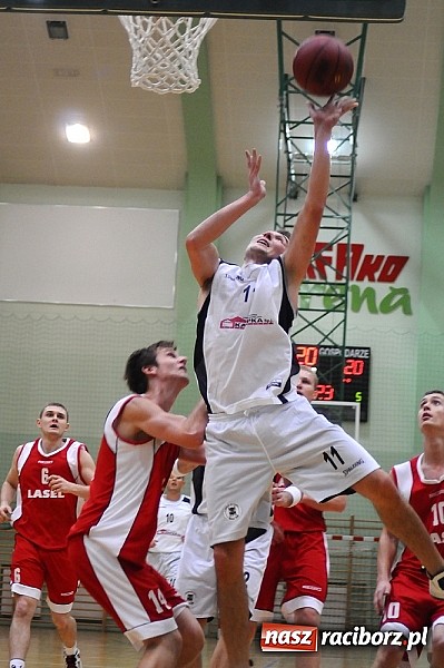 Zdjęcie w galerii na portalu naszraciborz.pl: Ofensywa uległa MKKS Rybnik wiadomości z regionu