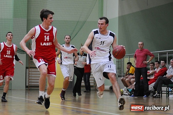 Zdjęcie w galerii na portalu naszraciborz.pl: Ofensywa uległa MKKS Rybnik wiadomości z regionu