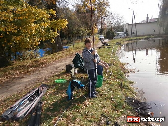 Zdjęcie w galerii na portalu naszraciborz.pl: Zakończenie sezonu wędkarskiego na Trzecioku wiadomości z regionu