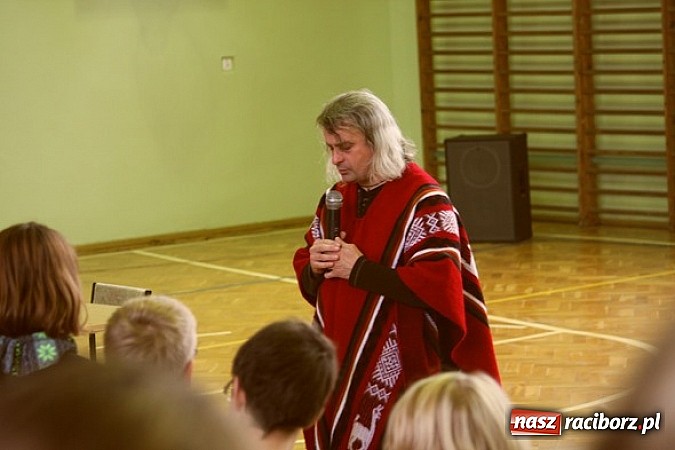 Zdjęcie w galerii na portalu naszraciborz.pl: Ojciec misjonarz odwiedził rodzinne strony wiadomości z regionu