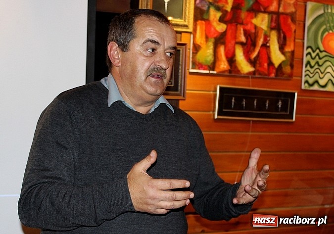 Zdjęcie w galerii na portalu naszraciborz.pl: Morela - wieczór z filmem Gadachika w TMZR wiadomości z regionu