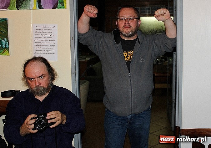 Zdjęcie w galerii na portalu naszraciborz.pl: Morela - wieczór z filmem Gadachika w TMZR wiadomości z regionu