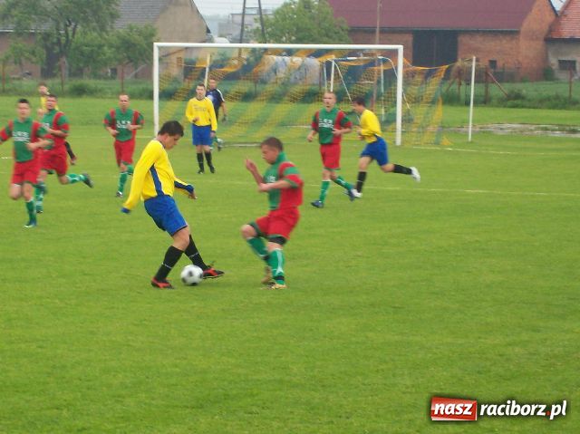 Zdjęcie w galerii na portalu naszraciborz.pl: Derby powiatu dla Krzyżanowic wiadomości z regionu