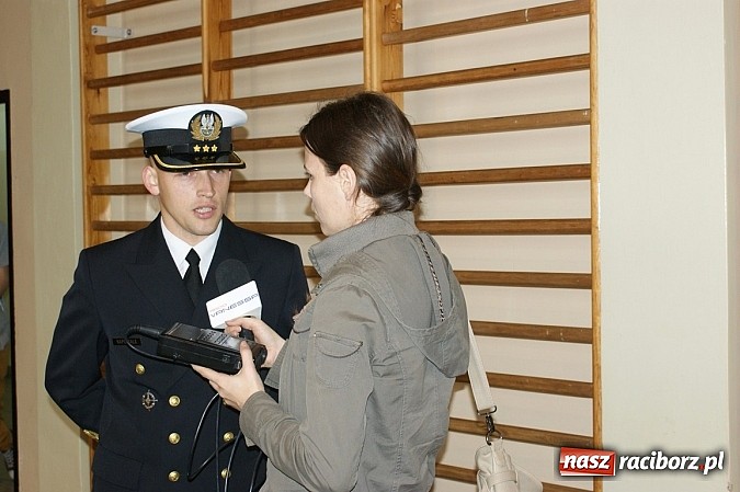 Zdjęcie w galerii na portalu naszraciborz.pl: Strzeleckie show w kietrzańskim Zespole Szkół wiadomości z regionu