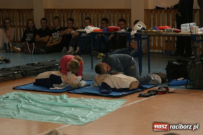 Zdjęcie w galerii na portalu naszraciborz.pl: Strzeleckie show w kietrzańskim Zespole Szkół wiadomości z regionu