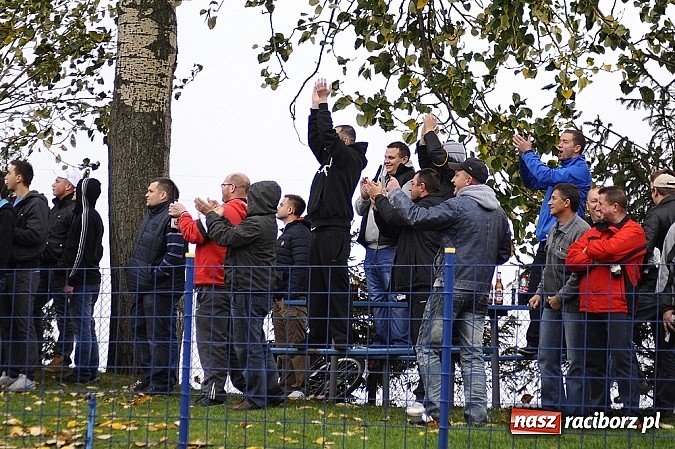 Zdjęcie w galerii na portalu naszraciborz.pl: Wielkie emocje i podział punktów w hicie kolejki wiadomości z regionu