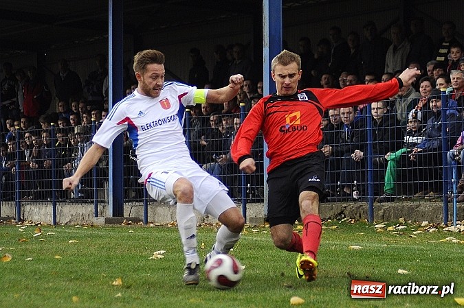 Zdjęcie w galerii na portalu naszraciborz.pl: Wielkie emocje i podział punktów w hicie kolejki wiadomości z regionu