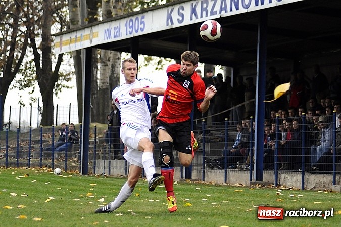 Zdjęcie w galerii na portalu naszraciborz.pl: Wielkie emocje i podział punktów w hicie kolejki wiadomości z regionu