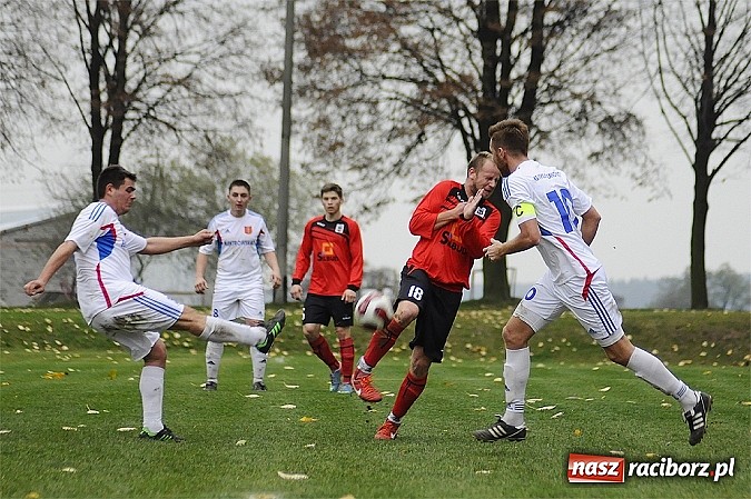 Zdjęcie w galerii na portalu naszraciborz.pl: Wielkie emocje i podział punktów w hicie kolejki wiadomości z regionu