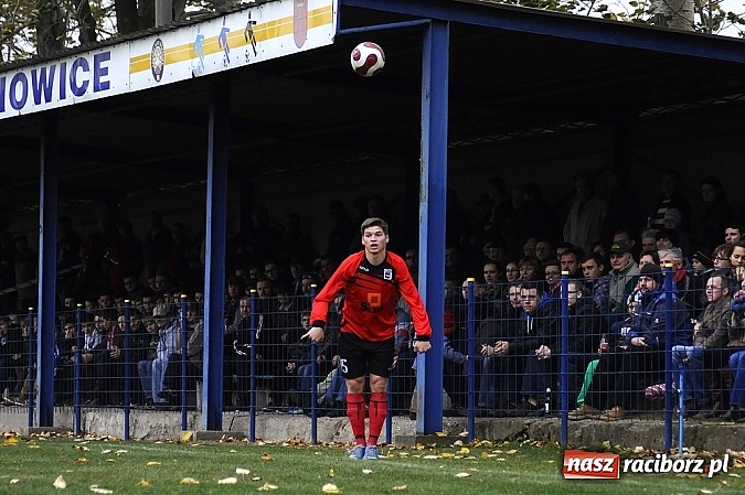 Zdjęcie w galerii na portalu naszraciborz.pl: Wielkie emocje i podział punktów w hicie kolejki wiadomości z regionu