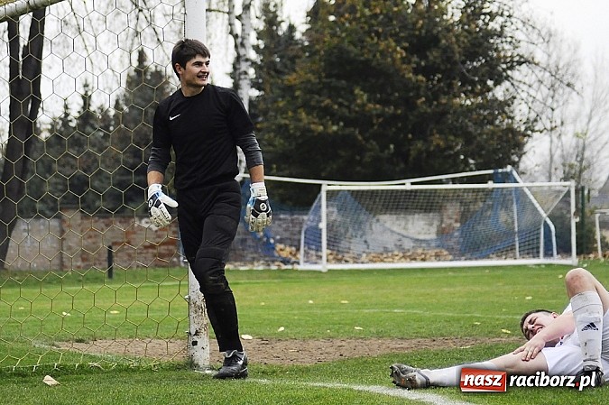Zdjęcie w galerii na portalu naszraciborz.pl: Wielkie emocje i podział punktów w hicie kolejki wiadomości z regionu