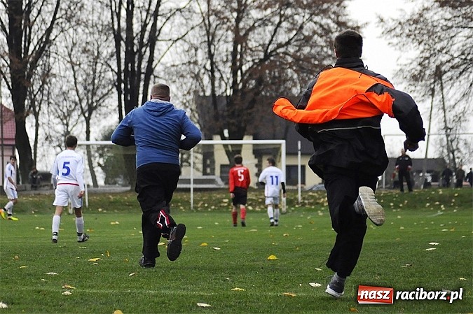 Zdjęcie w galerii na portalu naszraciborz.pl: Wielkie emocje i podział punktów w hicie kolejki wiadomości z regionu