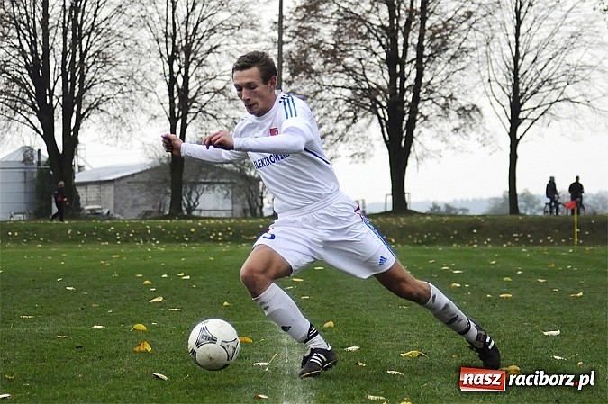 Zdjęcie w galerii na portalu naszraciborz.pl: Wielkie emocje i podział punktów w hicie kolejki wiadomości z regionu