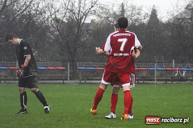Zdjęcie w galerii na portalu naszraciborz.pl: Podbeskidzie zmiażdżyło LKS Krzyżanowice wiadomości z regionu