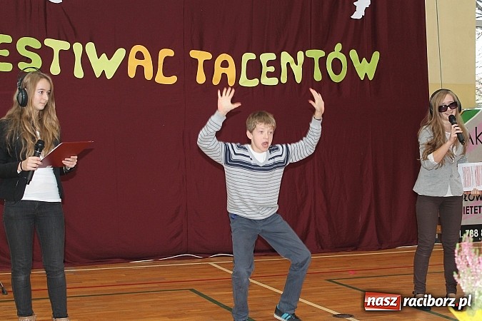 Zdjęcie w galerii na portalu naszraciborz.pl: W szkole w Nędzy łowili talenty wiadomości z regionu