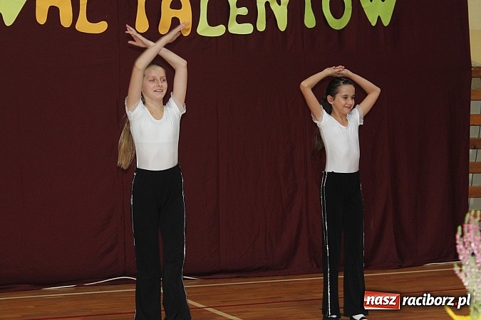 Zdjęcie w galerii na portalu naszraciborz.pl: W szkole w Nędzy łowili talenty wiadomości z regionu