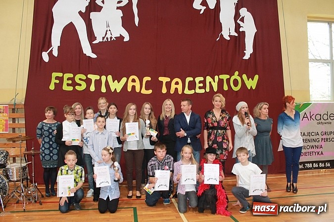 Zdjęcie w galerii na portalu naszraciborz.pl: W szkole w Nędzy łowili talenty wiadomości z regionu