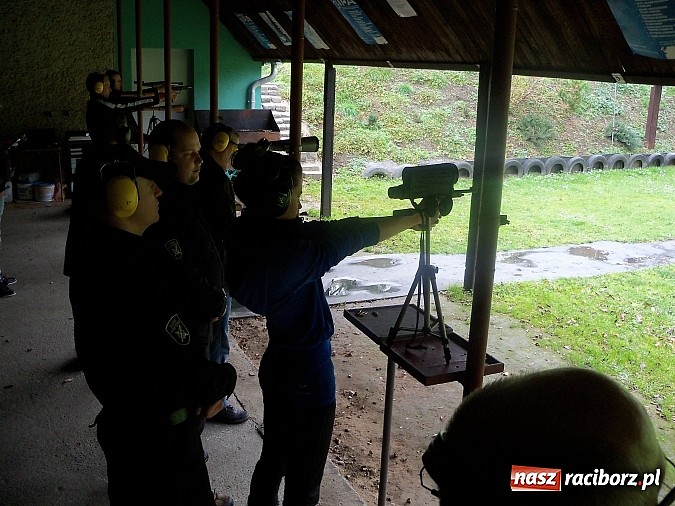 Zdjęcie w galerii na portalu naszraciborz.pl: Pogranicznicy z Raciborza strzelają najlepiej wiadomości z regionu