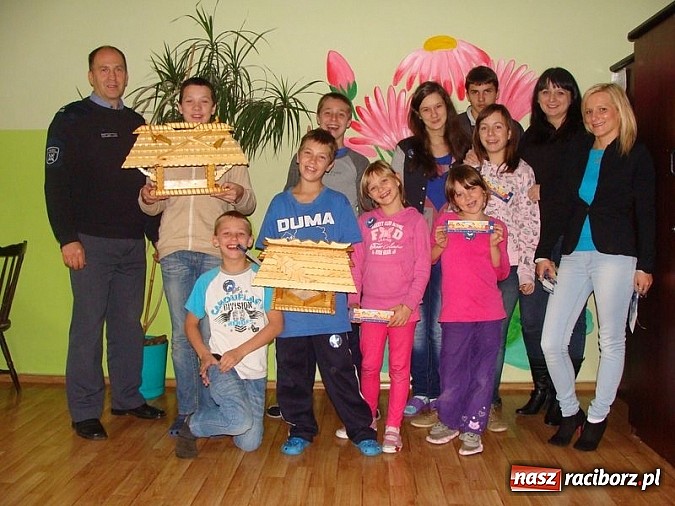 Zdjęcie w galerii na portalu naszraciborz.pl: Zakład Karny w Raciborzu pomaga dzieciom wiadomości z regionu