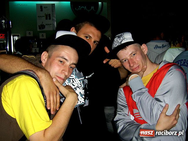 Zdjęcie w galerii na portalu naszraciborz.pl: Juwenalia – after party w Vinylu wiadomości z regionu
