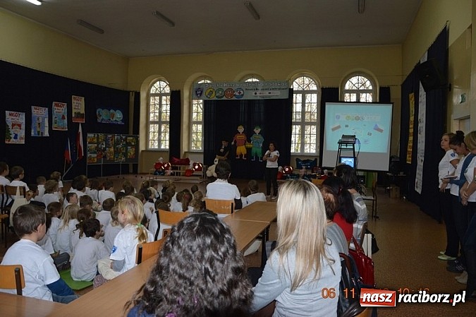 Zdjęcie w galerii na portalu naszraciborz.pl: Spotkanie z Misiem, czyli poznajemy numer 112 wiadomości z regionu