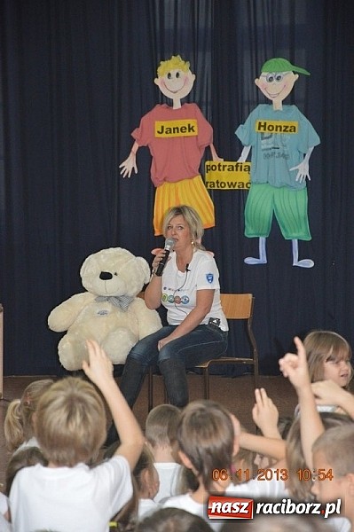 Zdjęcie w galerii na portalu naszraciborz.pl: Spotkanie z Misiem, czyli poznajemy numer 112 wiadomości z regionu