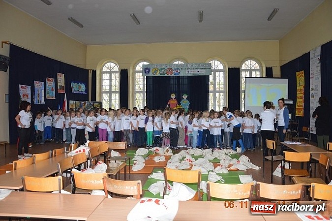 Zdjęcie w galerii na portalu naszraciborz.pl: Spotkanie z Misiem, czyli poznajemy numer 112 wiadomości z regionu