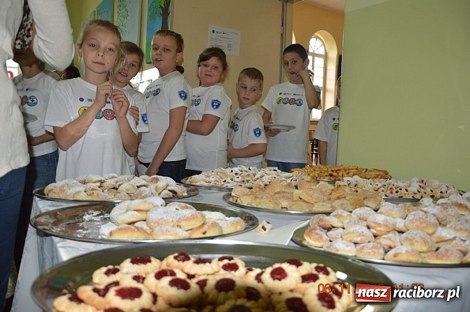 Zdjęcie w galerii na portalu naszraciborz.pl: Spotkanie z Misiem, czyli poznajemy numer 112 wiadomości z regionu