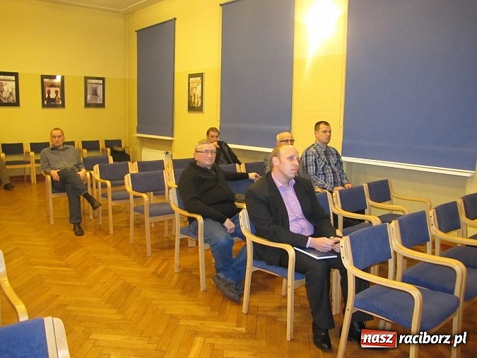 Zdjęcie w galerii na portalu naszraciborz.pl: Tournée prezydenta. Garstka słuchaczy. Garść informacji o budżecie na 2013 rok wiadomości z regionu