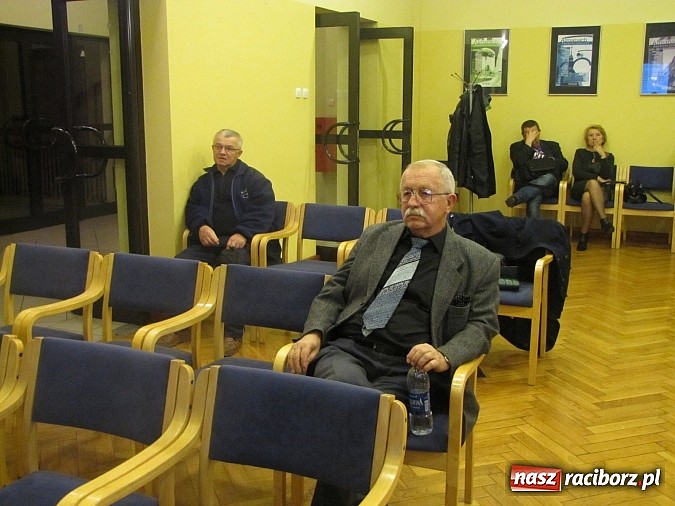 Zdjęcie w galerii na portalu naszraciborz.pl: Tournée prezydenta. Garstka słuchaczy. Garść informacji o budżecie na 2013 rok wiadomości z regionu