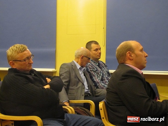 Zdjęcie w galerii na portalu naszraciborz.pl: Tournée prezydenta. Garstka słuchaczy. Garść informacji o budżecie na 2013 rok wiadomości z regionu