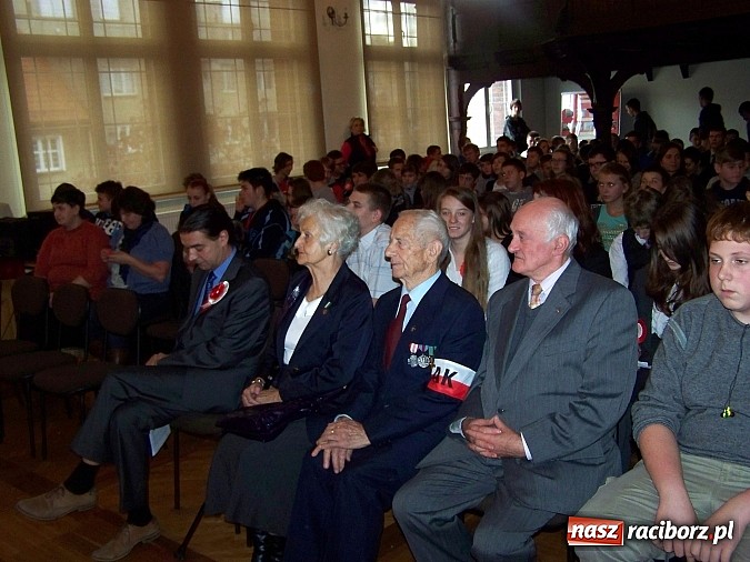 Zdjęcie w galerii na portalu naszraciborz.pl: Uczcili rocznicę odzyskania niepodległości wiadomości z regionu