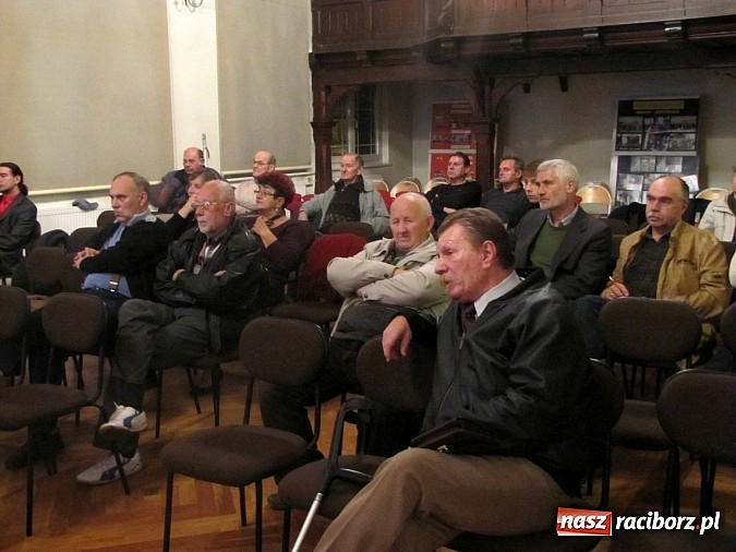 Zdjęcie w galerii na portalu naszraciborz.pl: Lista pr&oacute;śb i zażaleń mieszkańc&oacute;w Nowych Zagr&oacute;d wiadomości z regionu