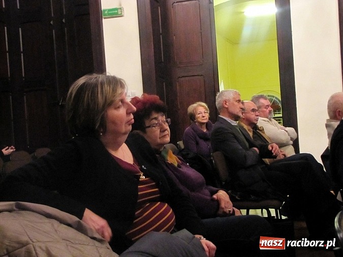 Zdjęcie w galerii na portalu naszraciborz.pl: Lista pr&oacute;śb i zażaleń mieszkańc&oacute;w Nowych Zagr&oacute;d wiadomości z regionu